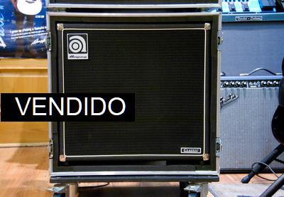AMPEG SVT 115 E (USA) con Fligth Case